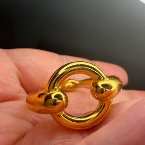Hermès Luxurious Gold-Tone Scarf Ring authentic no tarnish.
